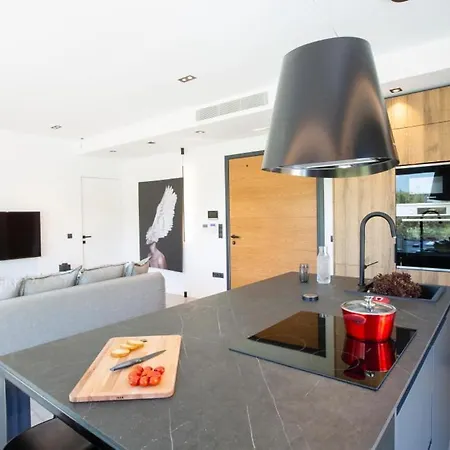 Brand New High-End Faos Villas Three Fternon